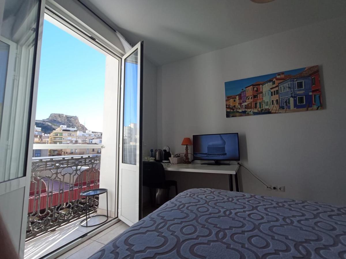 Room With Private Bathroom And Balcony Nearby The Mercado Central, Center And Beach Alicante Exterior foto